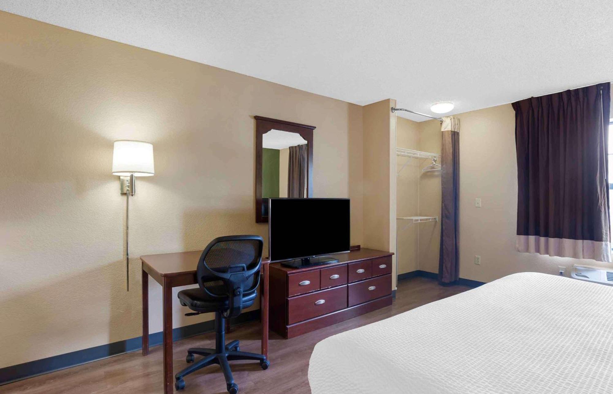 Extended Stay America Select Suites - Atlanta - Cumberland Mall Smyrna Eksteriør billede